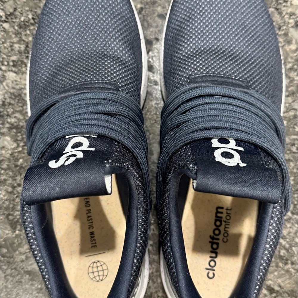 Adidas Men's Dark Blue Cloudfoam Sneakers